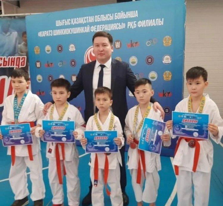 Шинкиокушинкай каратэден балалар мен жасөспірімдер арасындағы "Семей қаласының чемпионаты"